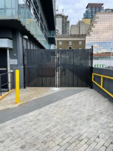 Chain link fence installers Ontario